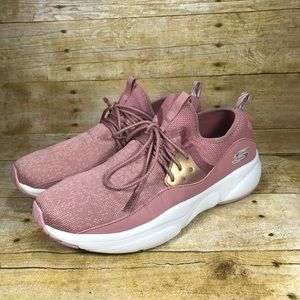 Sketchers women’s slip on Sz 9.5 shoes pink